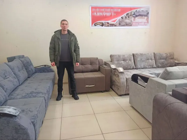 Ветеран СВО открыл первый мебельный магазин в Райчихинске
