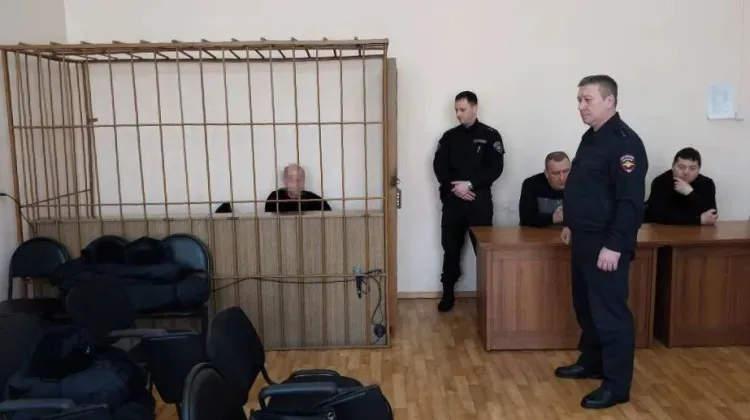 Откупились автомобилем и запчастями: схему взяток бывшего инспектора ГАИ раскрыли в Приамурье