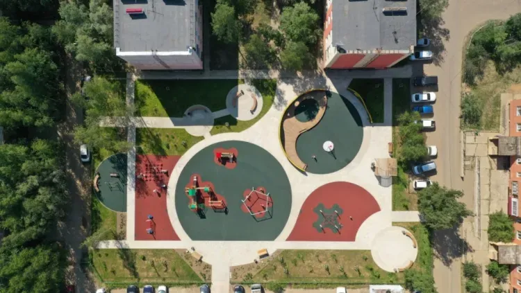 Миллиард рублей выделили на новые дворы в регионах Дальнего Востока