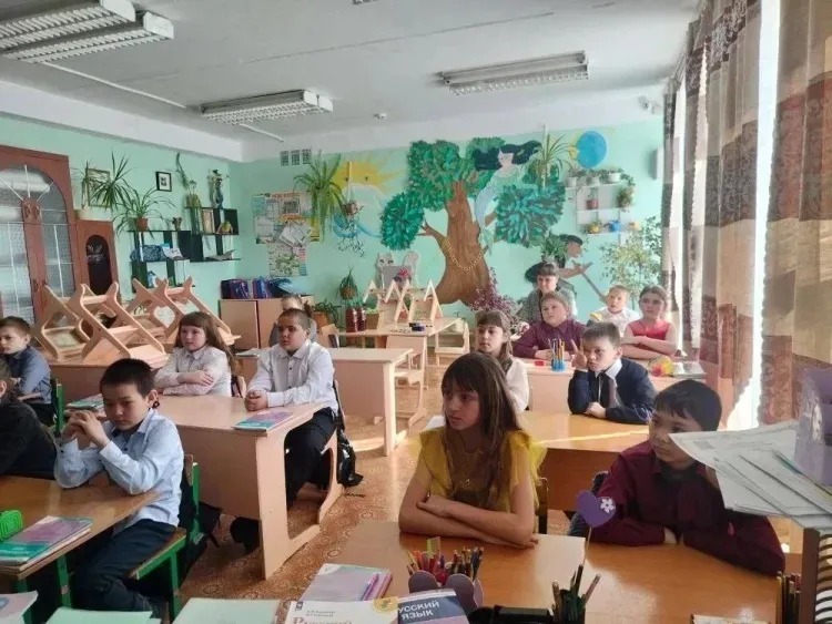 Волонтеры ЗабЖД провели акции по профилактике детского травматизма в Шилке, Дарасуне и Урулюнгуе