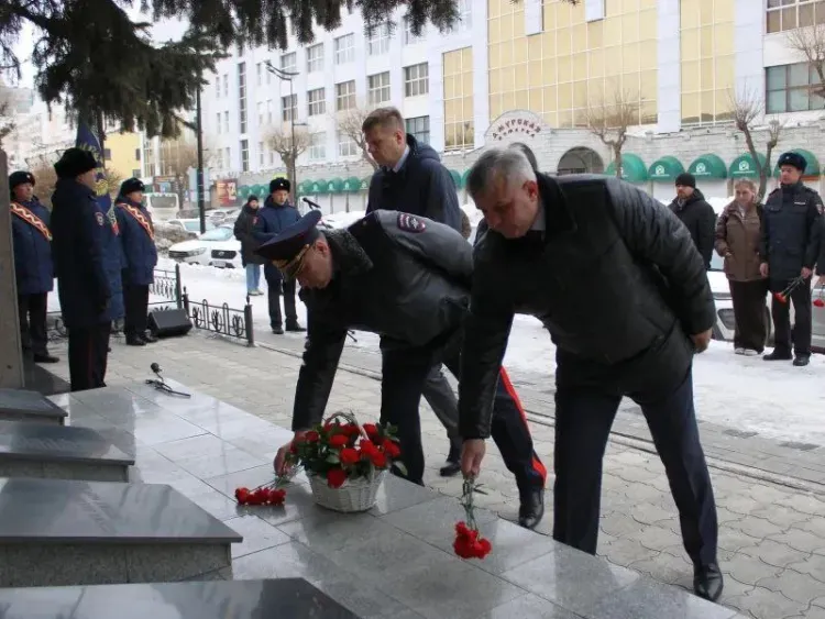 Имя сотрудницы полиции, погибшей в крушении вертолета, увековечено в Приамурье