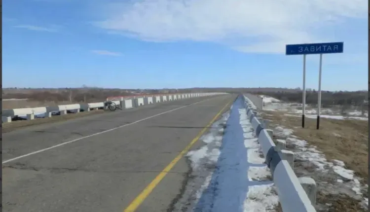 Мост через реку Завитая модернизируют по нацпроекту