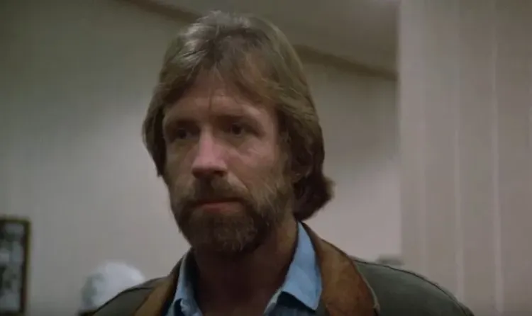 Умер легендарный актер и мастер боевых искусств Чак Норрис