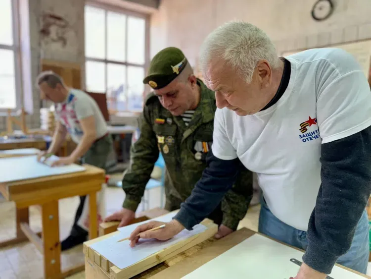 Участники спецоперации продемонстрируют мастерство в своих профессиях 