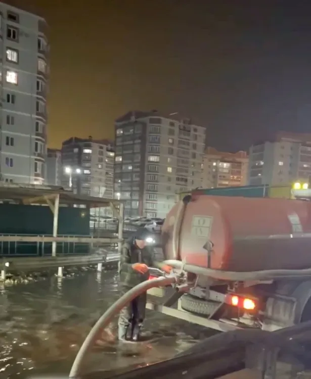 Вода из реки Благовещенского округа вылилась на Благовещенск