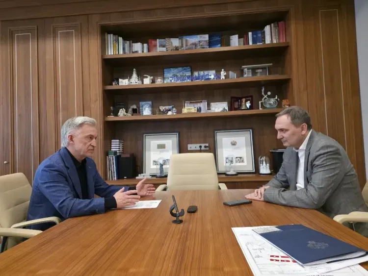 Задолженность за ЖКХ в Амурской области обсудили на высоком уровне