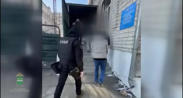 Четверых мигрантов привлекли к ответственности после рейдов в Приамурье