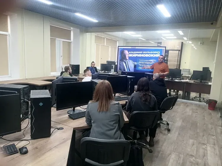 Будущее за профессионалами: ЛДПР провела серию встреч со студентами Амурской области