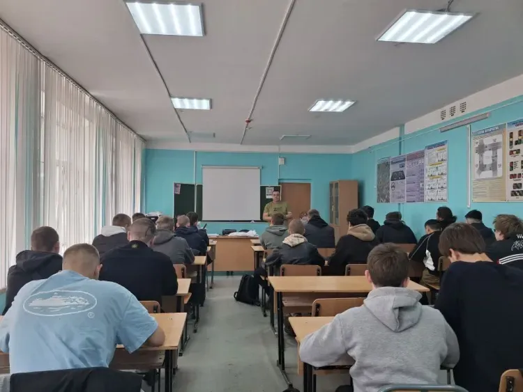 Будущее за профессионалами: ЛДПР провела серию встреч со студентами Амурской области