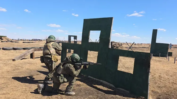 Мотострелки наработали опыт точной стрельбы на амурском полигоне