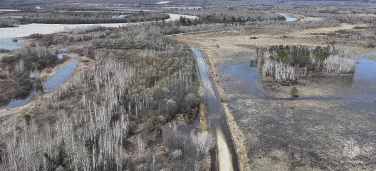 Вода ушла с дороги к селу Ивановка в Зейском округе