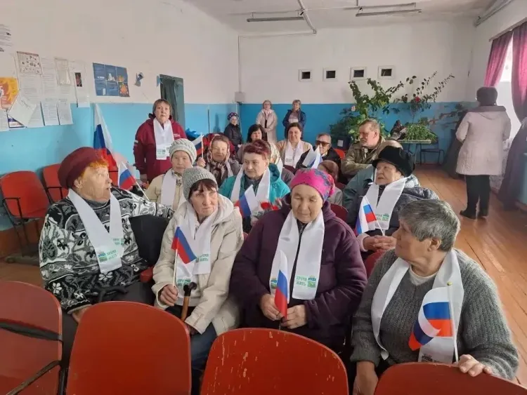 Активистов села Бибиково наградили за помощь проекту «Все для Победы!»