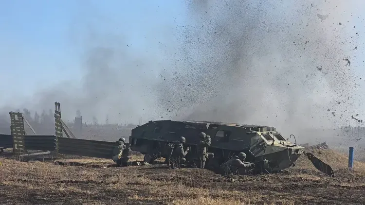 Военнослужащие из Приамурья освободили пункт противника и отразили контратаку в ходе учения