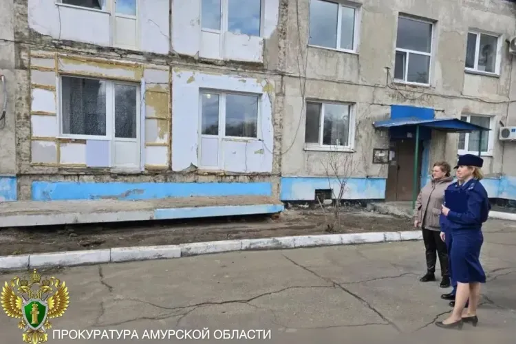 Балконы обрушились в Бурейском округе