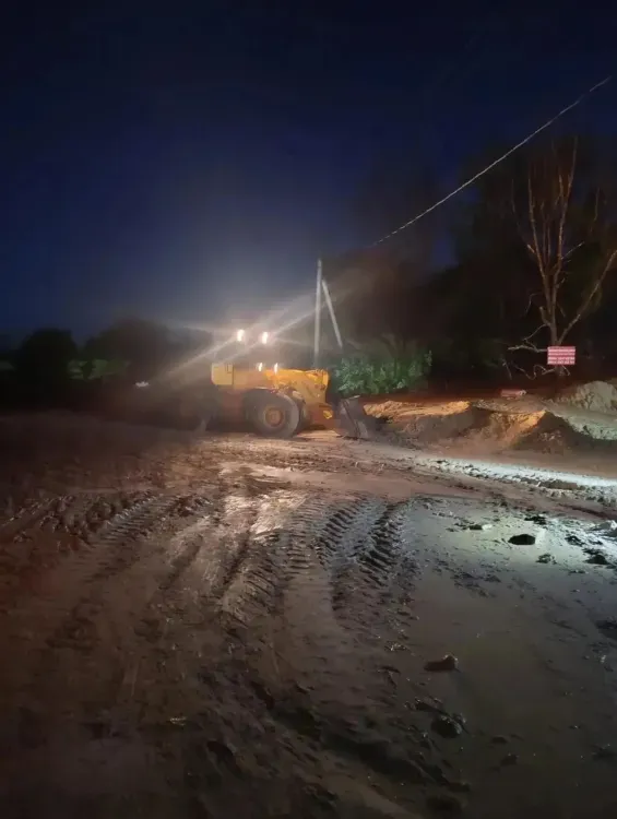 Сель заблокировал подъезд к домам в Амурской области