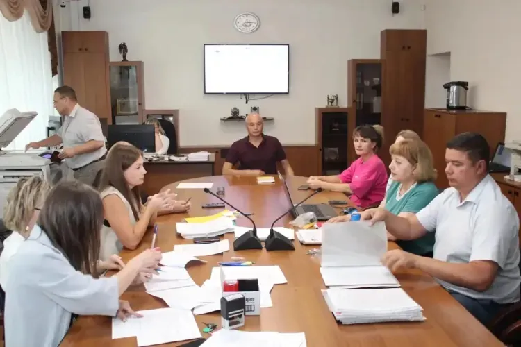 Выборы в Заксобрание Амурской области: еще две партии представили кандидатов в депутаты