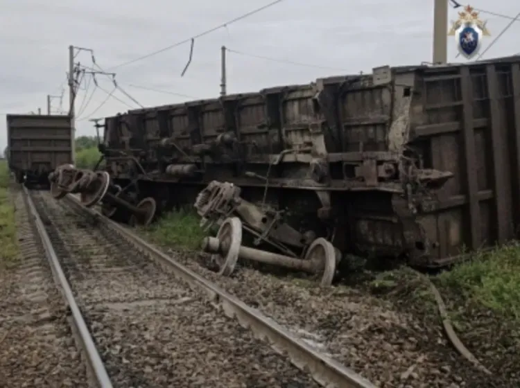 Вагоны с углем сошли с рельсов на ж/д станции в Амурской области