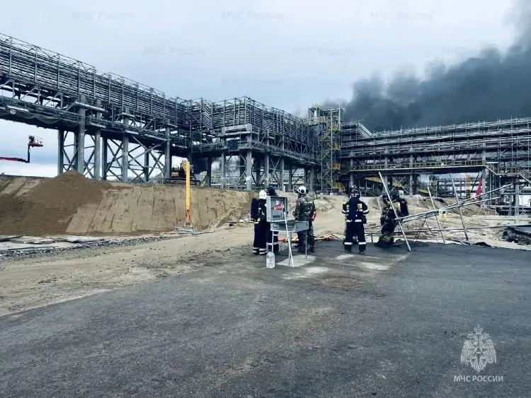Это не газ: сообщения о запахе после пожара на Амурском ГХК прокомментировала глава Свободненского района