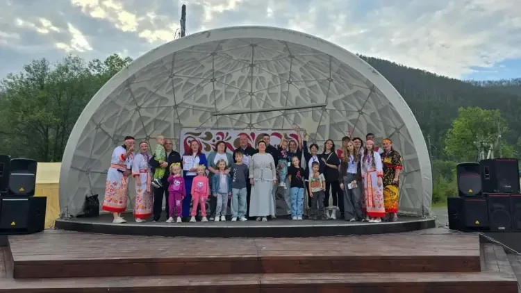 "Семейная команда" на новой площади Токура: как богатырский квест объединил многодетные семьи