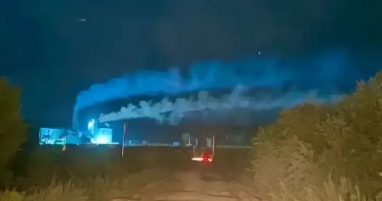 Едкий запах и черный дым: нелегальный завод отравляет жизнь амурчан