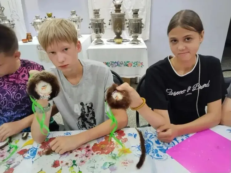 «Эвенкийский амулет»: юные железнодорожники прикоснулись к культуре коренных народов Приамурья