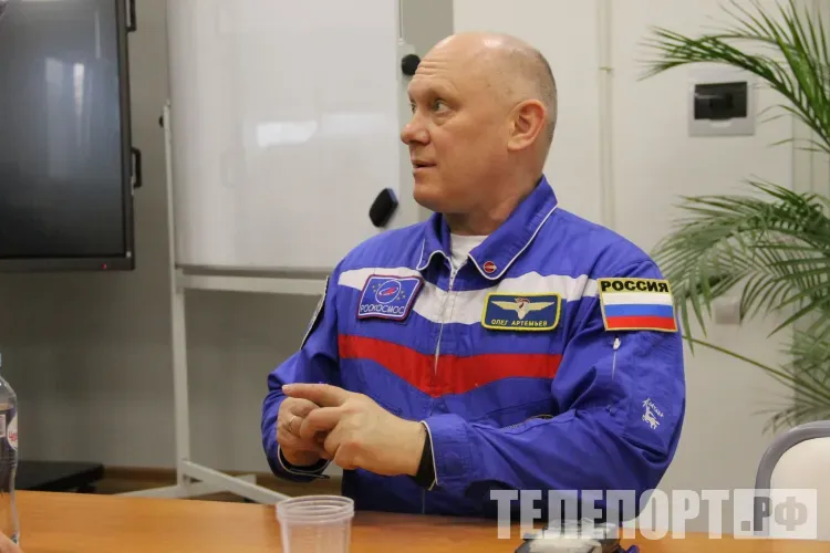 Космонавт Олег Артемьев – о зарплате на МКС, величии Земли и космодроме Восточный