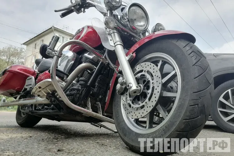 В Амурской области мотоциклист, нарушивший ПДД, погиб после столкновения с авто