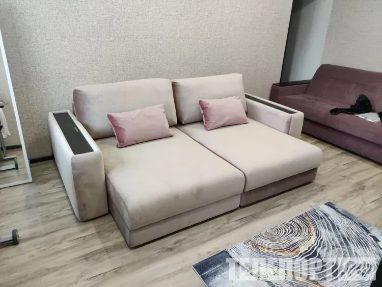 Деньги за некачественный диван должен вернуть продавец амурчанке