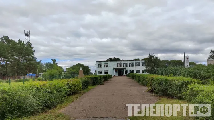 Сильный ветер сорвал кровлю с Дома культуры в Благовещенском округе