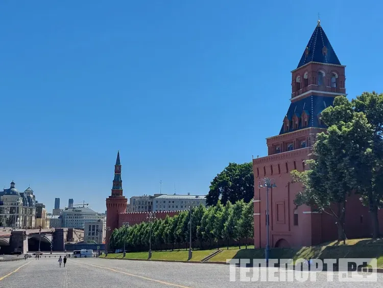 Неожиданное возвращение Пугачевой в Россию прокомментировал Песков