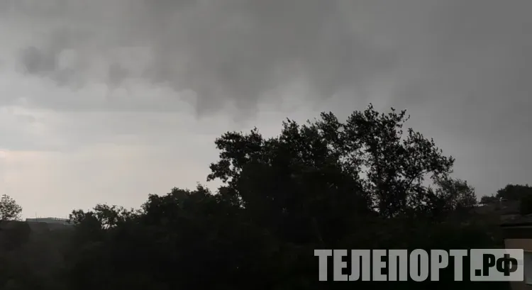 Гремит и сверкает: долгожданный ливень обрушился на Благовещенск