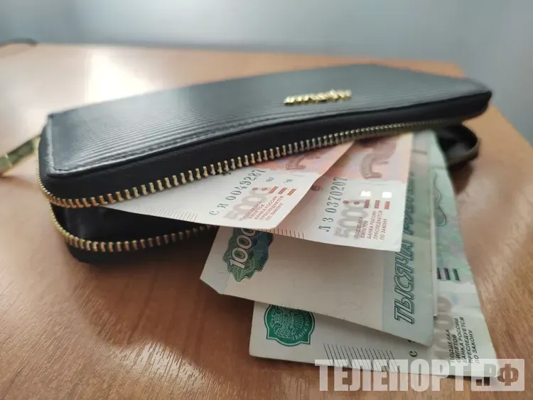 Пенсии работающих амурчан индексируют в 2025 году