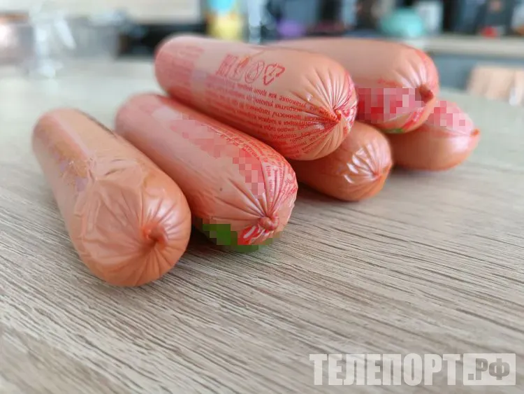 Сосиски приближают деменцию и повышают риск развития рака