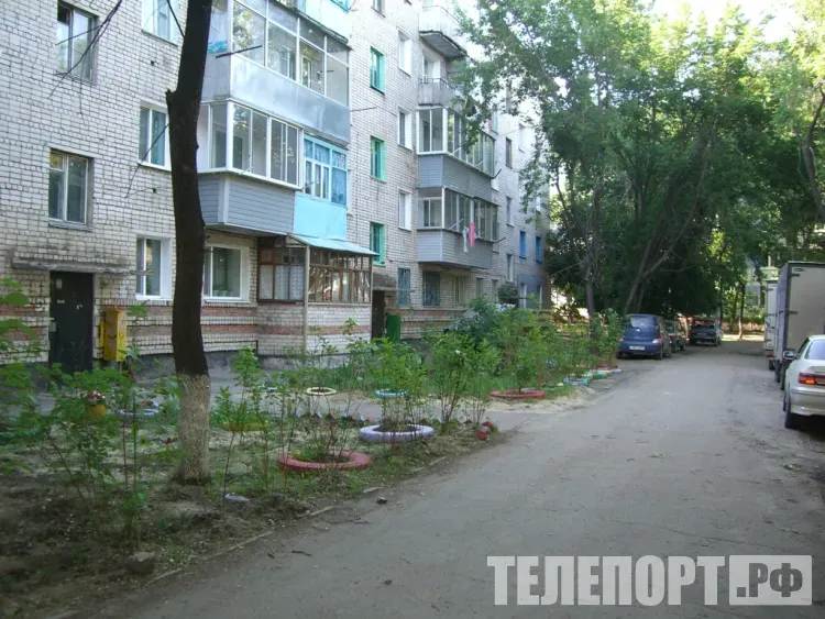 Проезды между дворами будут ремонтировать в военных городках по поручению Василия Орлова