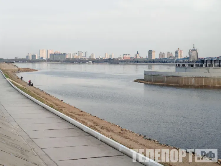 Кратковременный дождь с грозой ожидается местами в Амурской области 22 июля