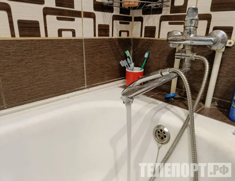 Горячую воду отключили в разных районах Благовещенска