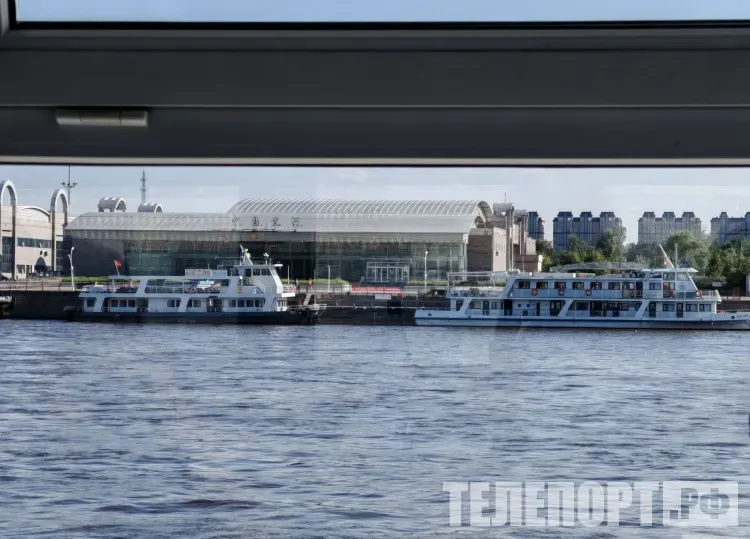 В Хэйхэ в первый день безвизового режима въехали более 170 россиян