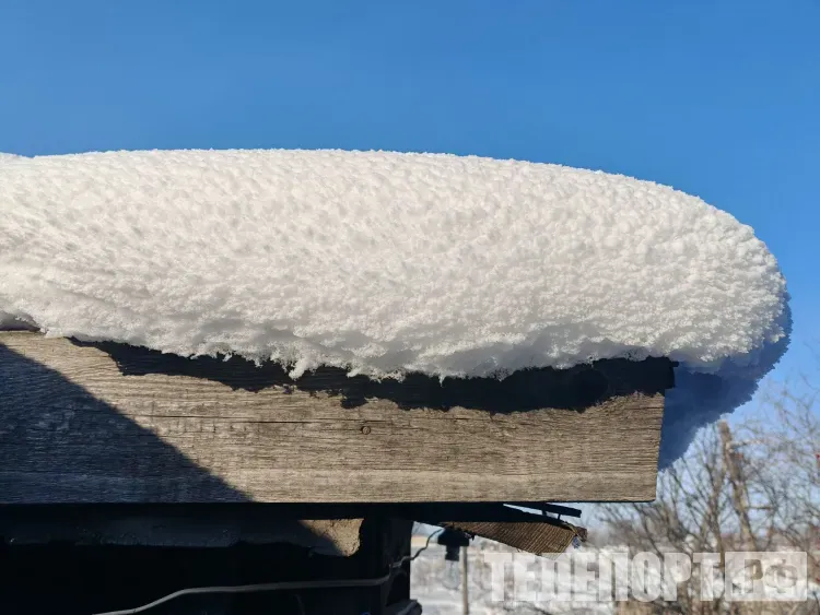 Ребенок, пострадавший от снега, получил компенсацию