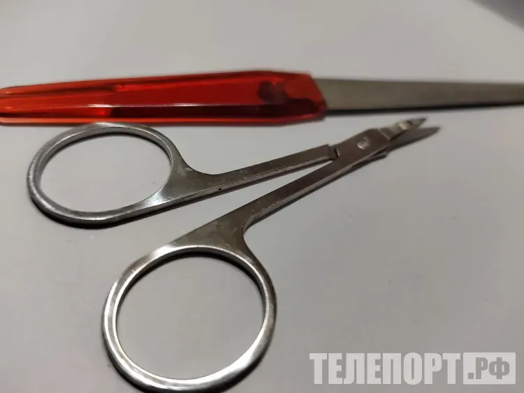 От маникюра до массажа: что популярно у женщин ДФО в предновогодние дни