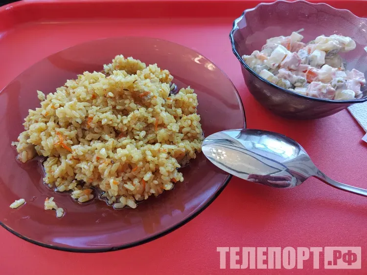 День повитух: самое время избавиться от старья, ненужного хлама, битой посуды - все это сулит счастье