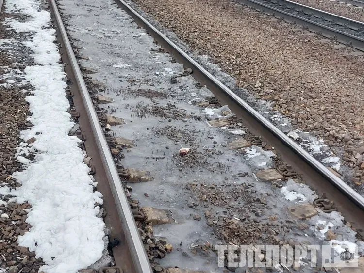 Движение поездов восстановлено после схода вагонов в Приамурье