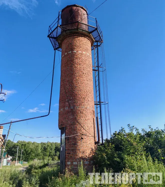 От фасада до насосов: водонапорная башня преобразилась в поселке Бурея