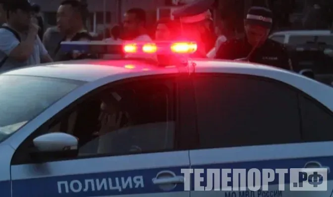 Водитель Мерседеса без номеров пытался сбежать от полицейских в Благовещенске