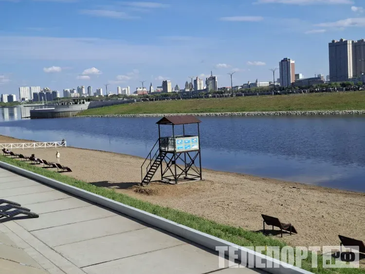 Желтый и черный сигналы действуют на пляже Благовещенска