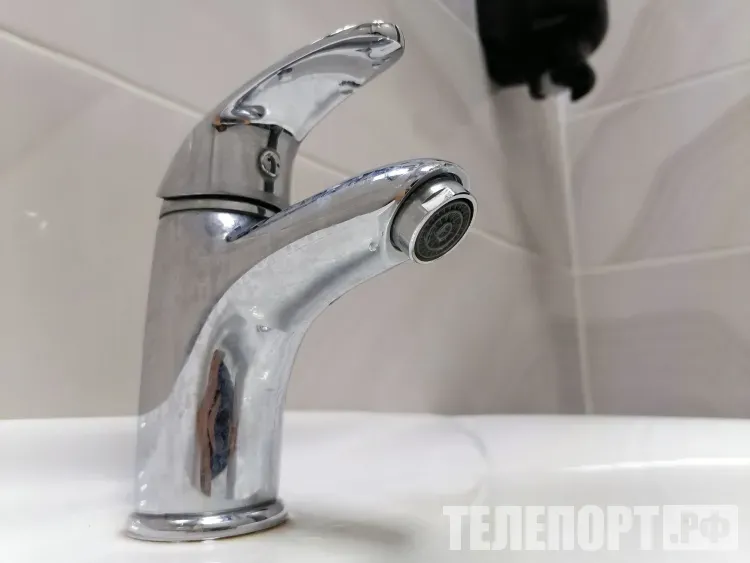 Горячую воду почти на три недели отключили в Благовещенске