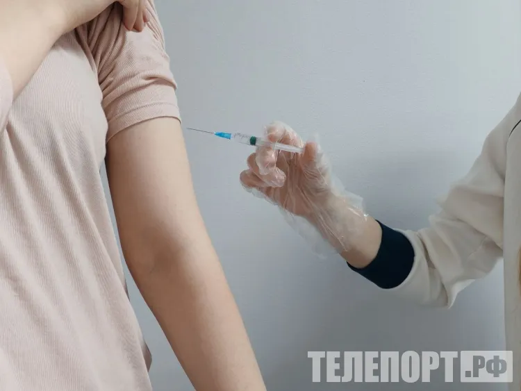 Вакцины от гриппа с новым составом начинают поставлять в регионы России