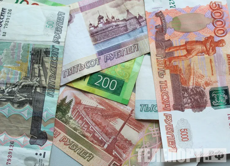 Деньги уходят в никуда: финансист назвал привычку, которая опустошает кошелек в считанные дни