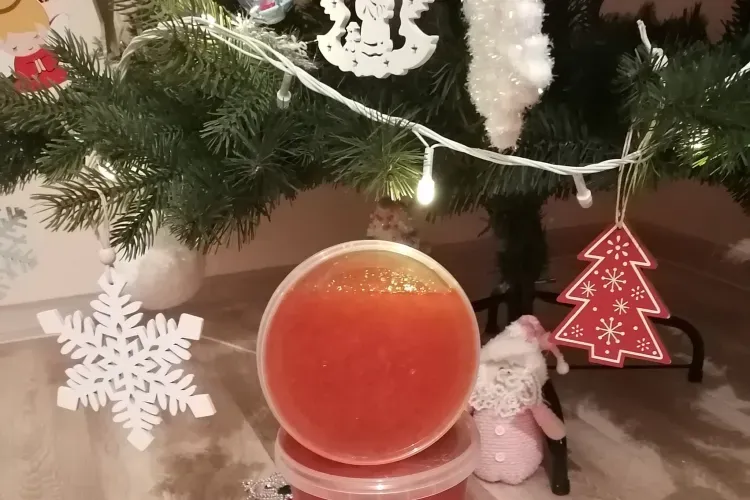 Пенсионерка из Благовещенска украла красную икру, но избежала наказания