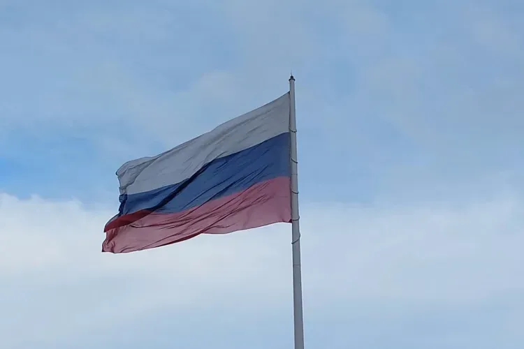 Путин приказал прекратить удары по Киеву
